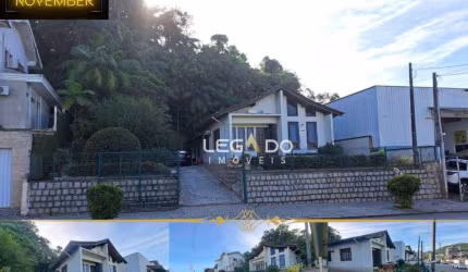 Casa/Imóvel Comercial Averbada à venda, 104 m². Terreno 858 m².  por R$ 850.000 - Iririú - Joinville/SC