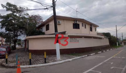 Sobrado com 3 dormitórios à venda, 192 m² - Catiapoã - São Vicente/SP