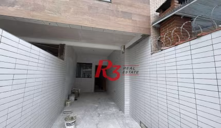 Casa sobreposta térrea com 3 dormitórios, 1 suíte à venda, 114 m² por R$ 805.000 - Vila Belmiro - Santos/SP