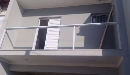 Sobrado à venda em Campinas, Parque Jambeiro, com 3 suítes, com 123 m²