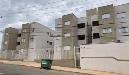 Apartamento com 2 dormitórios à venda, 60 m² por R$ 260.000,00 - Edifício Madre Paulina - Salto/SP