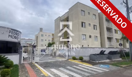 Apartamento com 2 quartos para alugar na Rua Professora Magali Aparecida Pampuch, 33, Pedro Moro, São José dos Pinhais por R$ 1.200