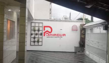 Sobrado com 4 quartos, Aviação, Praia Grande - R$ 550 mil, Cod: 4486