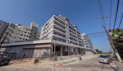 Cobertura duplex NOVA com 04 quartos em Caiobá.