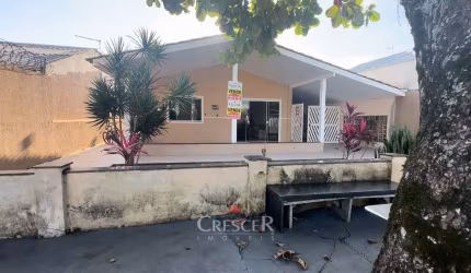 Casa para venda com 03 quartos