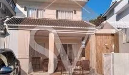 RIVIERA DEL SOL: Casa Triplex com 4 Suítes, 262m², 3 Vagas de Garagem no Recreio dos Bandeirantes, Rio de Janeiro-RJ!