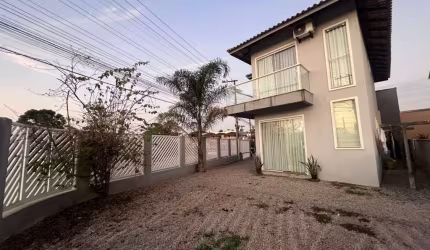 Sobrado 3 dormitórios 1 suíte - Santo Antônio - Balneário Piçarras