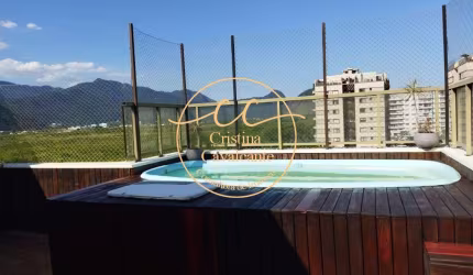 Viva com conforto no Recreio dos Bandeirantes: Cobertura duplex à venda com 3 quartos, 1 suíte, 211m², 2 vagas e piscina.