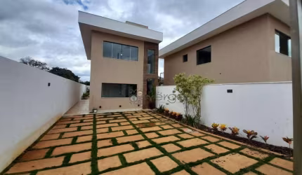 Casa com 4 dormitórios à venda, 128 m² por R$ 940.000,00 - Várzea - Lagoa Santa/MG