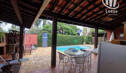 Casa com 3 dormitórios à venda, 265 m² por R$ 1.500.000,00 - Centro - Jaguariúna/SP