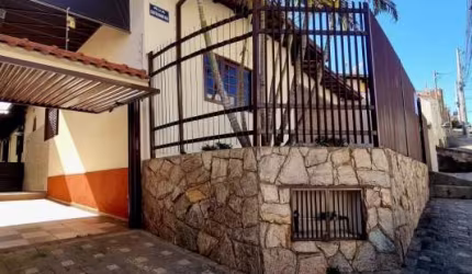 Casa com 3 quartos à venda no Jardim das Hortênsias, Poços de Caldas , 187 m2 por R$ 840.000