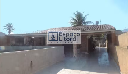 Casa com 3 dormitórios à venda, 170 m² por R$ 700.000,00 - Pontal de Santa Marina - Caraguatatuba/S