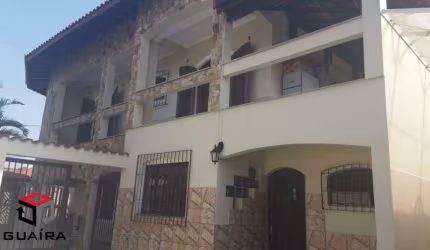 Sobrado à venda 4 quartos 3 suítes 5 vagas Alves Dias - São Bernardo do Campo - SP