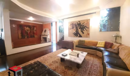 Casa com 410m² localizada no Bairro Paraíso em São Paulo/SP.