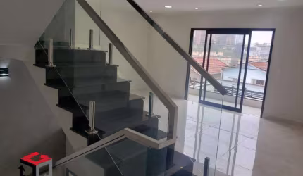 SOBRADO LINDO E NOVO 201m² localizado no Jardim Valdibia em São Bernardo do Campo/SP.