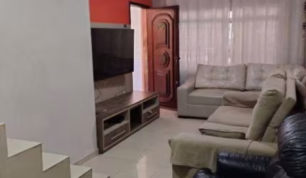 Sobrado à venda 3 quartos 2 vagas Capuava - Santo André - SP