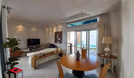 Casa com 280m² localizada no Bairro Santa Terezinha em Santo André/SP.