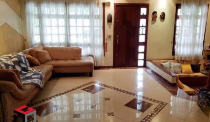 Sobrado à venda 4 quartos 1 suíte 3 vagas Santa Terezinha - São Bernardo do Campo - SP