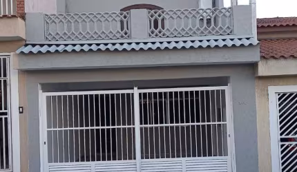 Sobrado amplo com 250m² localizado no Bairro Rudge Ramos em São Bernardo do Campo/SP.