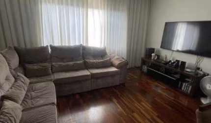 Sobrado de 172m² no Aquilino em Santo André - SP