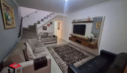 Sobrado de 244m² no Bairro dos Casa em SBC - SP