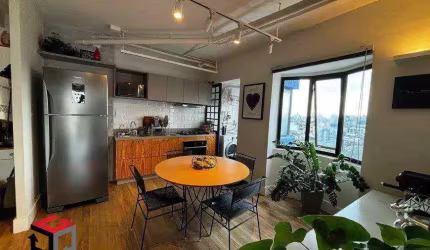 Cobertura em Pinheiros com 95 m2.