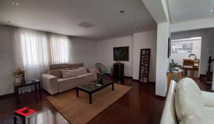Sobrado de 453m² no Bairro Paraíso em Santo André - SP
