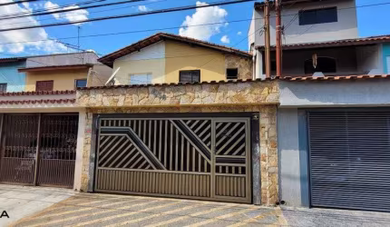Sobrado à venda 3 quartos 1 suíte 2 vagas Assunção - São Bernardo do Campo - SP
