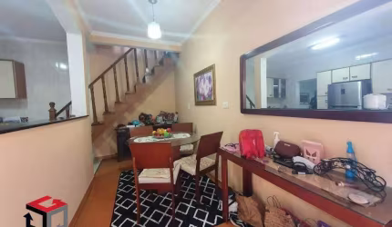 Sobrado à venda 4 quartos 2 suítes 4 vagas Santo Alberto - Santo André - SP