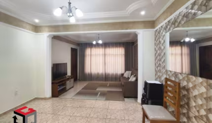 Casa de 272m² no Jd. Santo André em Santo André - SP