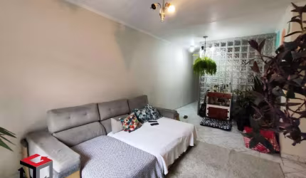 Sobrado de 221m² no Jd. Santo André em Santo André - SP