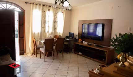 Sobrado à venda 3 quartos 4 vagas Centro - Diadema - SP