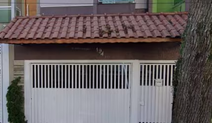 Casa à venda 3 quartos 3 suítes 4 vagas Alpina - Santo André - SP