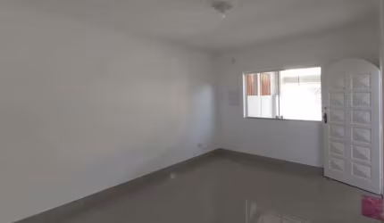 Casa para aluguel 2 quartos 1 suíte 2 vagas Curuçá - Santo André - SP