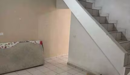 Sobrado à venda 3 quartos 2 vagas Nogueira - Diadema - SP