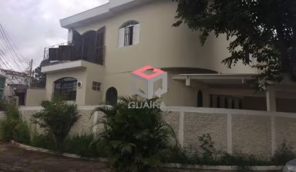 Sobrado de 117m² no Pq. Jaçatuba em Santo André - SP
