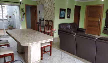 Sobrado à venda 3 quartos 1 suíte 4 vagas Canhema - Diadema - SP