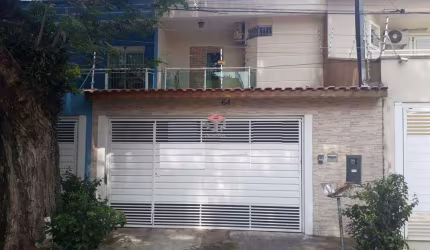 Sobrado à venda 3 quartos 3 suítes 4 vagas Alpina - Santo André - SP