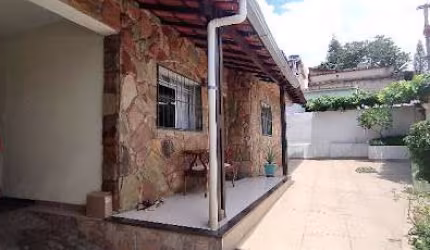 Casa com 03 dormitórios à venda, 179 m² por R$ 650.000 - São Bernardo - Belo Horizonte/MG