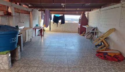 EXCELENTE SOBRADO COM FINO ACABAMENTO,