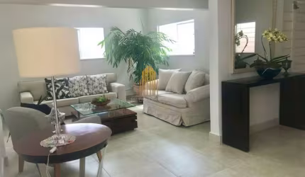 CASA COMERCIAL DE 300m2 ,7 SALAS 2 BANHEIROS , 5 VAGAS Á VENDA EM CAMPO BELO CASA COMERCIAL DE 300m2