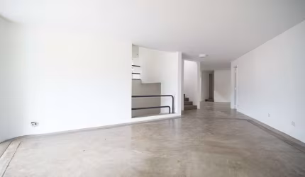 Jardim Guedala, Casa Residencial de 700m² com 4 dormitórios, 2 suítes e 4 vagas.