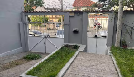 Casa com 2 dormitórios à venda, 284 m² por R$ 990.000,00 - Vila Valqueire - Rio de Janeiro/RJ