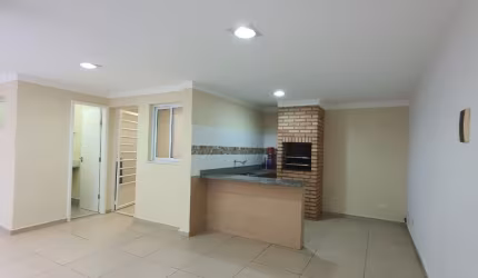 Casa à venda/ 3 Dorm./ Suíte/ Área Gourmet/ Quintal/ Ac. Av. Itavuvu/ Só 490 mil