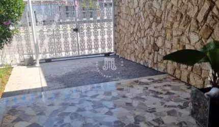 CASA COMERCIAL PARA LOCAÇÃO NO BAIRRO VILA VIANELO EM JUNDIAÍ/SP