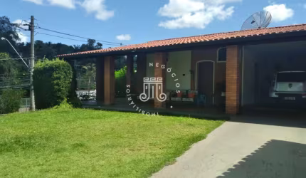 CASA PADRÃO À VENDA COM 03 DORMITÓRIOS NO BAIRRO JARDIM COLONIAL EM JUNDIAÍ./SP