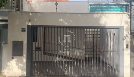 CASA COMERCIAL À VENDA COM 189 M² - NO CENTRO DE JUNDIAI/SP
