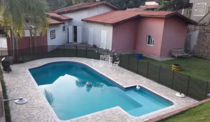 CHÁCARA À VENDA COM 1000 M² - CIDADE DE LOUVEIRA/SP
