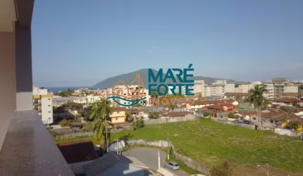 Linda Cobertura no Centro de Ubatuba com Vista parcial para o Mar e Vista Para Serra