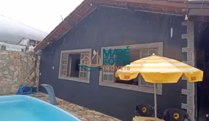 Casa com área de lazer